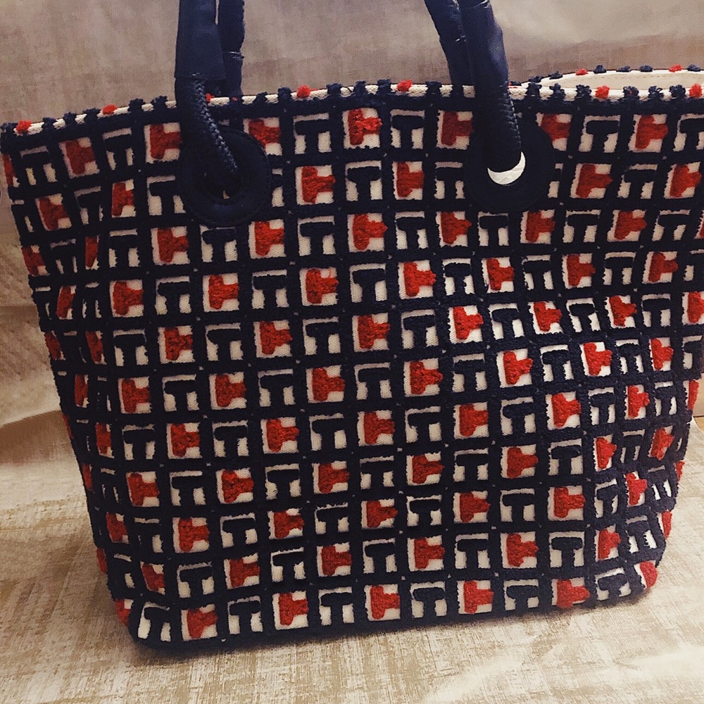 Tommy Hilfiger textured tote.